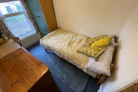 1 bedroom in a house share to rent, Room 3, Gordon Street, NN2 6BZ