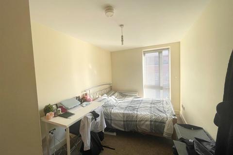 2 bedroom apartment to rent, *£127pppw Excluding Bills* Ropewalk Court, Nottingham, NG1 5BJ - TRENT UNI