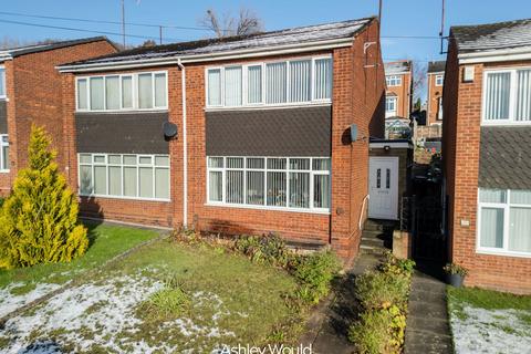 3 bedroom semi-detached house for sale, Halesowen Road, Cradley Heath B64