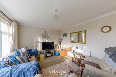 3 bedroom semi-detached house for sale, Halesowen Road, Cradley Heath B64