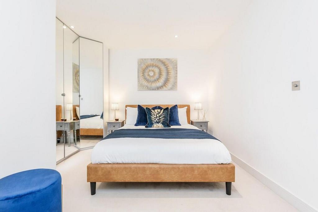 Second Bedroom (1).jpg