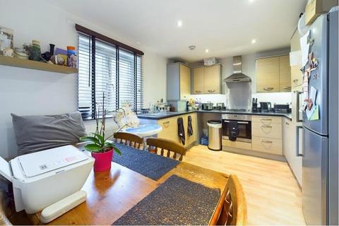 1 bedroom flat for sale, Fawn House, Albacore Way, Hayes