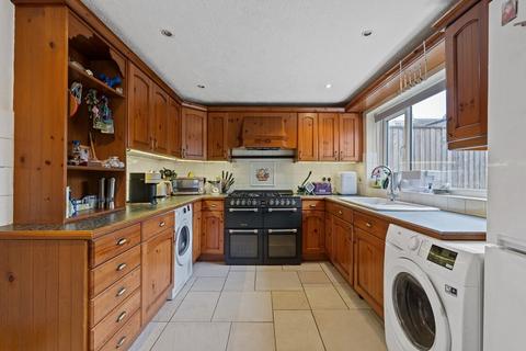 10 Batchelor Green, Bursledon, Southampton, SO31 8FJ
