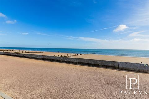 Chalet for sale, Low Wall, The Esplanade, Frinton-On-Sea