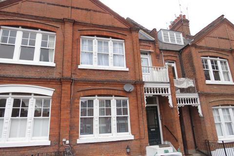 Studio to rent, Tff, Milton Park, Highgate, N6