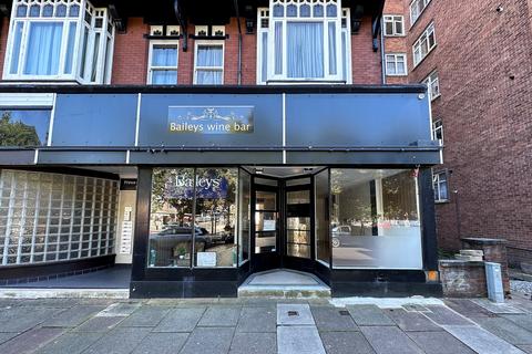 Shop to rent, Southport PR8