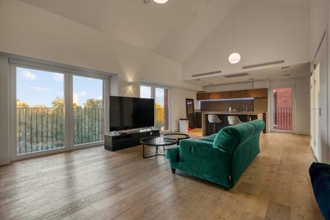 3 bedroom apartment for sale, 6 Exchange Gardens, London SW8