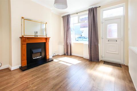 3 bedroom terraced house to rent, Adams Street, May Bank, Newcastle