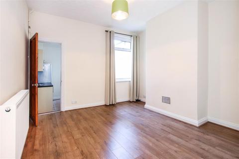 3 bedroom terraced house to rent, Adams Street, May Bank, Newcastle