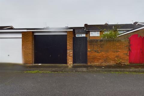 12 Staveley Walk, Ormesby, Middlesbrough, TS7 9JR