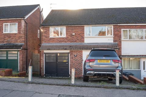 3 bedroom semi-detached house to rent, Quinton Road, Birmingham, West Midlands, B17