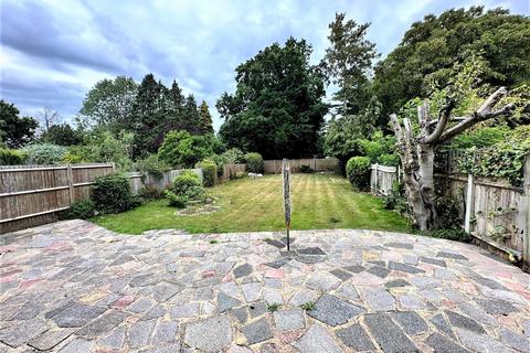 4 bedroom semi-detached house to rent, Petts Wood Road, Petts Wood