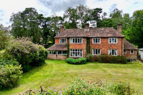 4 bedroom detached house for sale, Stubbs Wood, Amersham, HP6