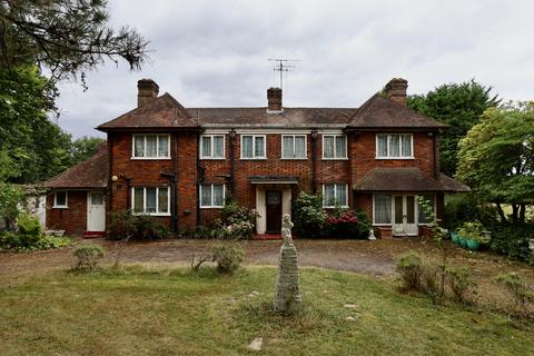 4 bedroom detached house for sale, Stubbs Wood, Amersham, HP6