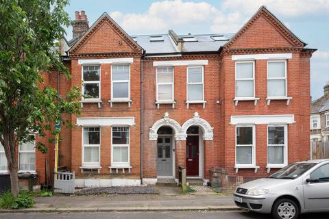 2 bedroom flat for sale, Brading Road, Brixton Hill, London, SW2