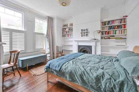 2 bedroom flat for sale, Brading Road, Brixton Hill, London, SW2