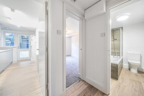 61b Gipsy Hill, London, SE19 1QH