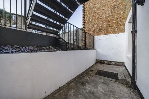 61b Gipsy Hill, London, SE19 1QH