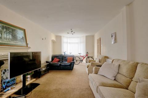 3 bedroom end of terrace house for sale, Petch Street, Stockton-On-Tees, TS18