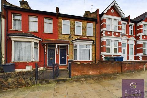 3 bedroom terraced house to rent, Oakleigh Road South, New Southgate N11