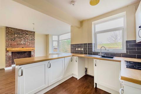 3 bedroom semi-detached house for sale, Berwick Avenue, Heckmondwike