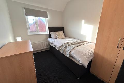 1 bedroom end of terrace house to rent, 72, Rowland Close, Warrington WA2 0DQ