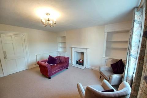 2 bedroom apartment to rent, 33A Walcot Street