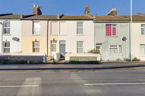 3 bedroom terraced house to rent, Lyndhurst Road, Worthing