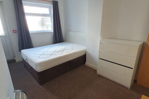 1 bedroom flat to rent, Flat 3, 1 West Luton Place