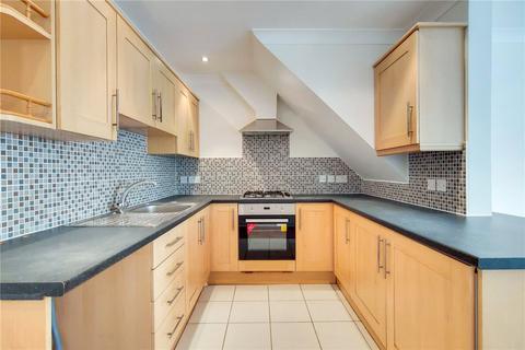 2 bedroom maisonette to rent, Tolworth Park Road, Surbiton KT6