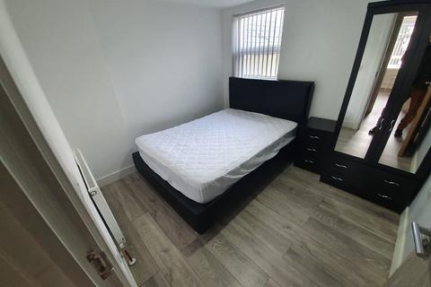 1 bedroom flat to rent, Flat 3, 30 Russell Street