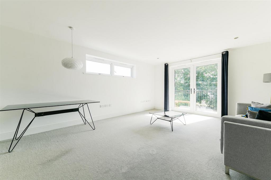 Helmsdale Court, 77 Woodcote Road3.jpg