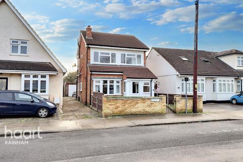 3 bedroom detached house for sale, Edmund Road, Rainham