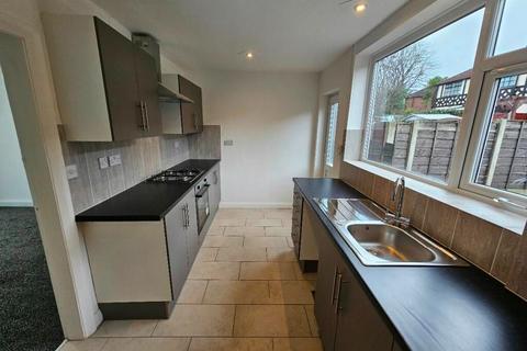 2 bedroom terraced house to rent, Courtland Avenue, Ilford, IG1