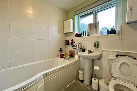 12 Ash Tree Grove, Kippax, Leeds, LS25 7QA