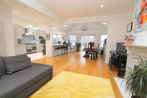 37 Prior Avenue, Sutton, SM2 5HY
