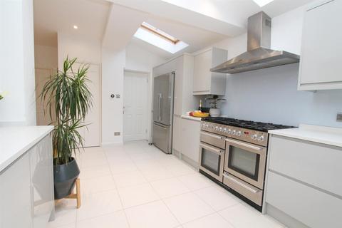 37 Prior Avenue, Sutton, SM2 5HY