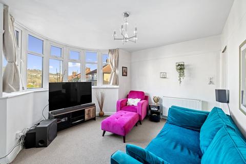 12 Crabble Close, Dover, CT17 0LX