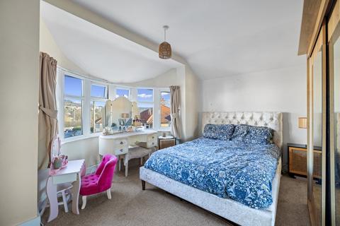 12 Crabble Close, Dover, CT17 0LX