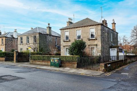 2 bedroom flat to rent, Gilmore Place, Edinburgh EH3