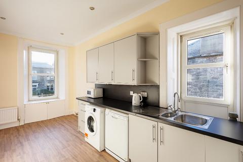 2 bedroom flat to rent, Gilmore Place, Edinburgh EH3