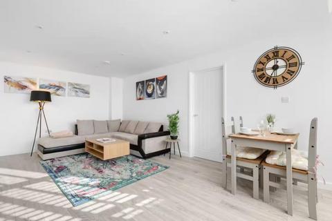 1 bedroom flat for sale, Woking,  GU22,  GU22