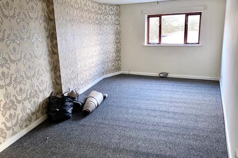 1 bedroom flat to rent, High Street, Wolverhampton WV11