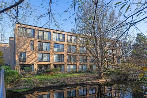 2 bedroom apartment for sale, Watermill Way, London SW19