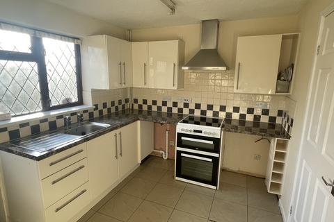 2 bedroom end of terrace house to rent, Sanders Road, Bromsgrove B61