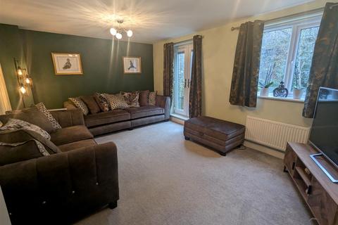 3 bedroom semi-detached house for sale, Barge Avenue, Sowerby Bridge HX6