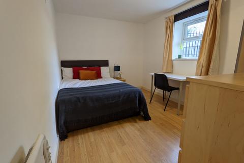 3 bedroom flat to rent, Barlow Moor Road, Manchester M20