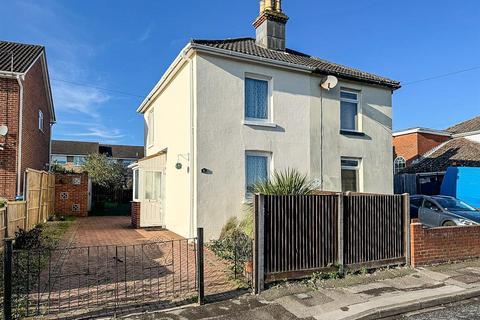 2 bedroom semi-detached house for sale, Middle Road, Southampton