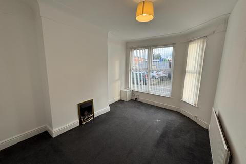 3 bedroom end of terrace house to rent, Chudleigh Road, Old Swan, Liverpool, L13