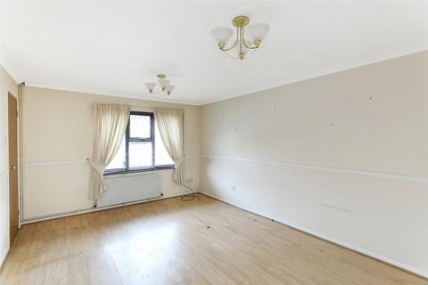 10 Aberfield Drive, Crigglestone, Wakefield, WF4 3PT